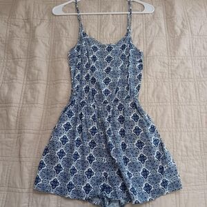 H&M Blue and White Patterned Women's Romper